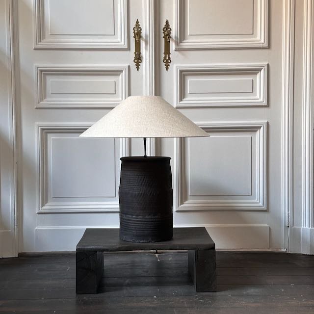 The Corner - Antique Lamp N° 220 - Lighting