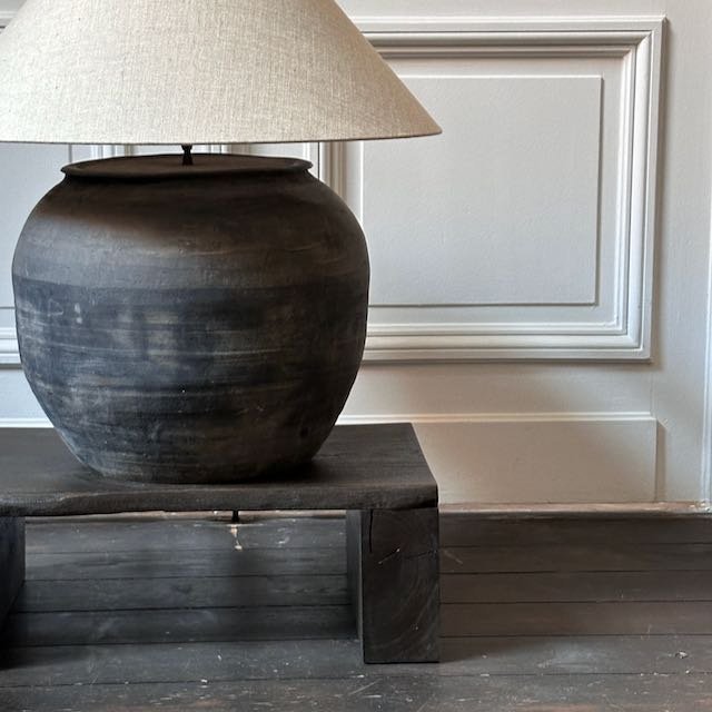 The Corner - Antique Lamp N° 221 - Lighting