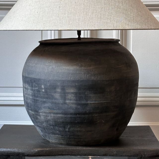 The Corner - Antique Lamp N° 221 - Lighting