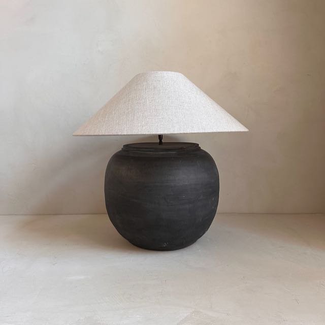 The Corner - Antique Lamp N° 223 - Lighting
