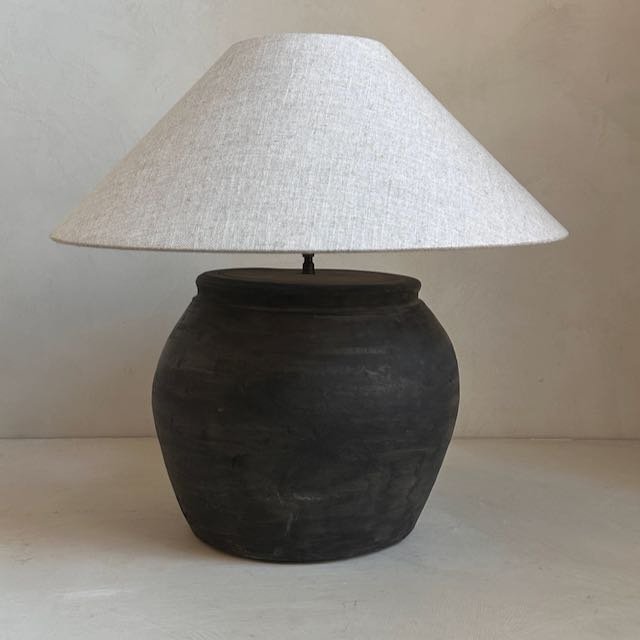 The Corner - Antique Lamp N° 232 - Lighting