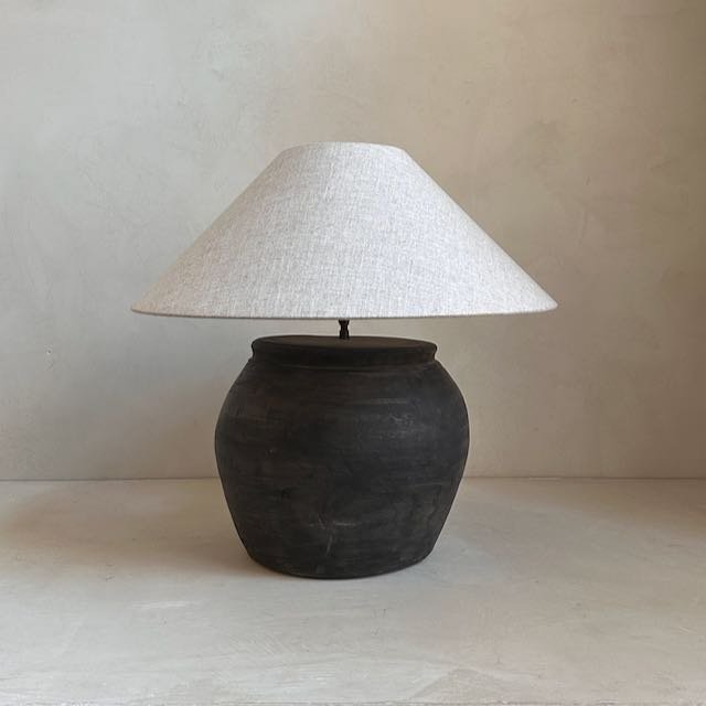 The Corner - Antique Lamp N° 232 - Lighting