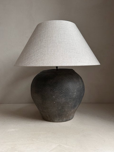 The Corner - Antique Lamp N° 247 - Lighting