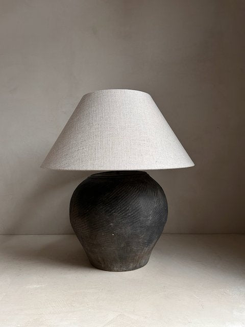 The Corner - Antique Lamp N° 247 - Lighting