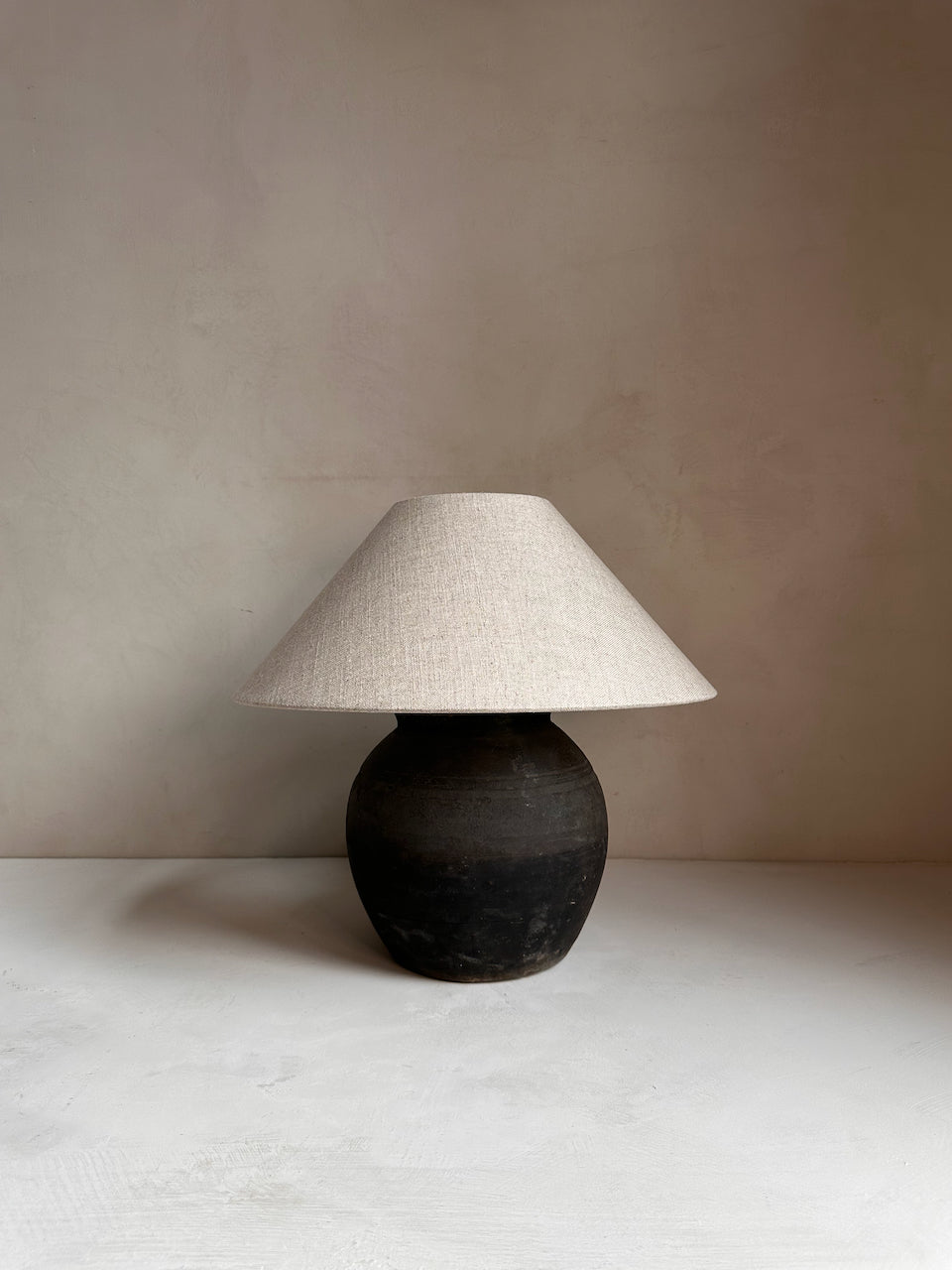 The Corner - Antique Lamp N° 259 - Lighting