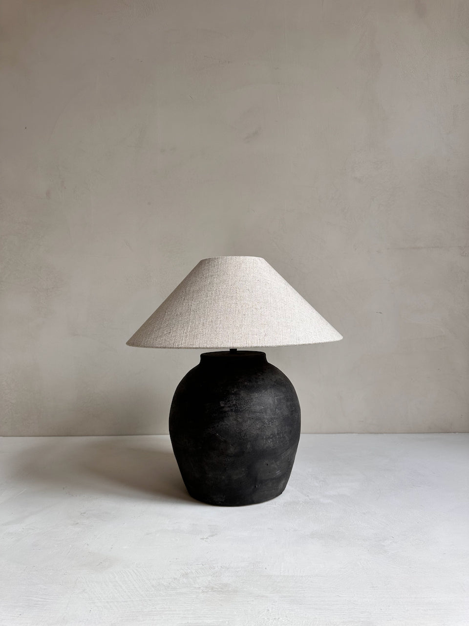 The Corner - Antique Lamp N° 264 - Lighting