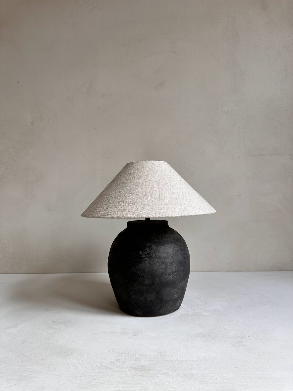 The Corner - Antique Lamp N° 264 - Lighting