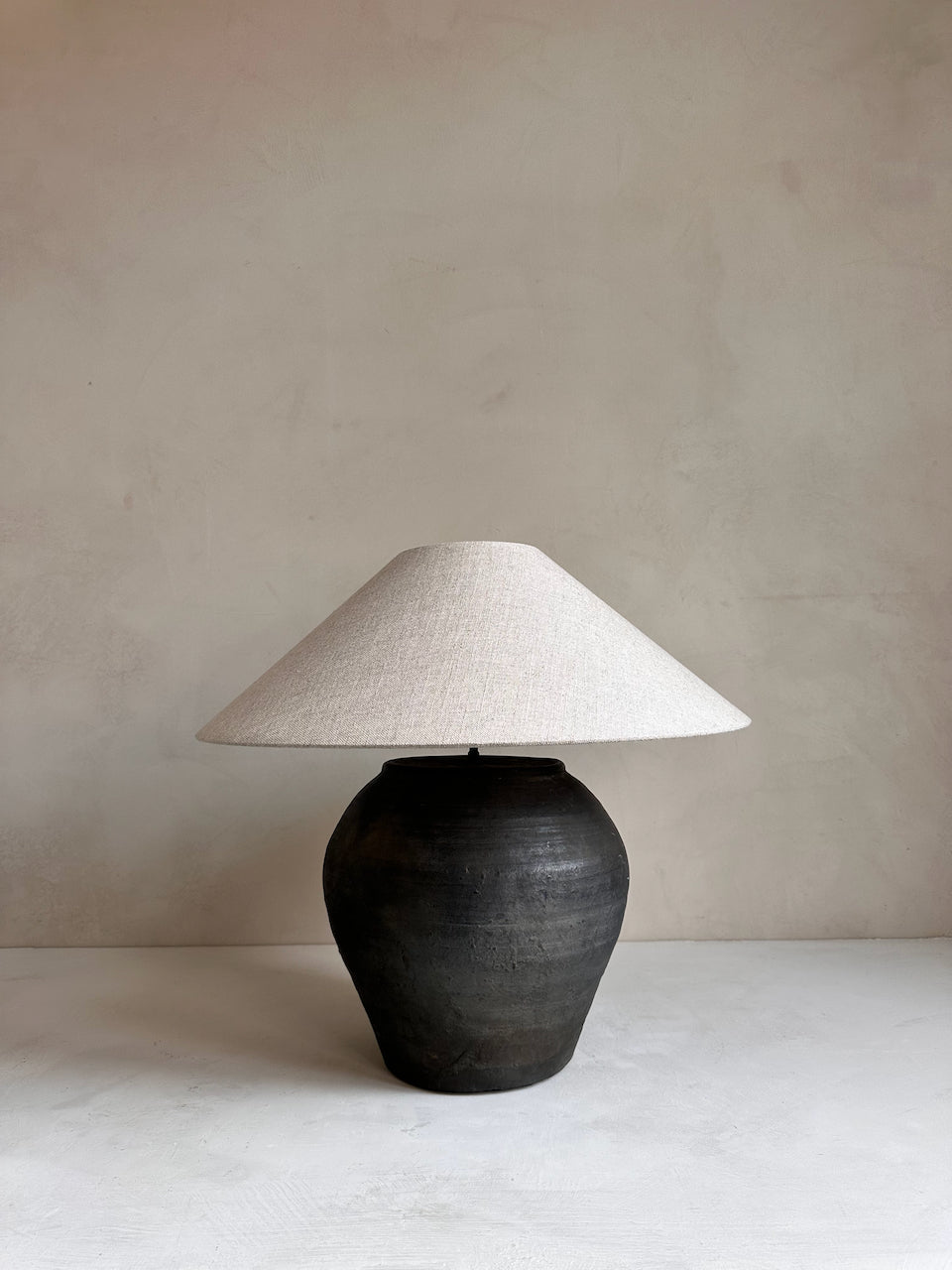 The Corner - Antique Lamp N° 268 - Lighting