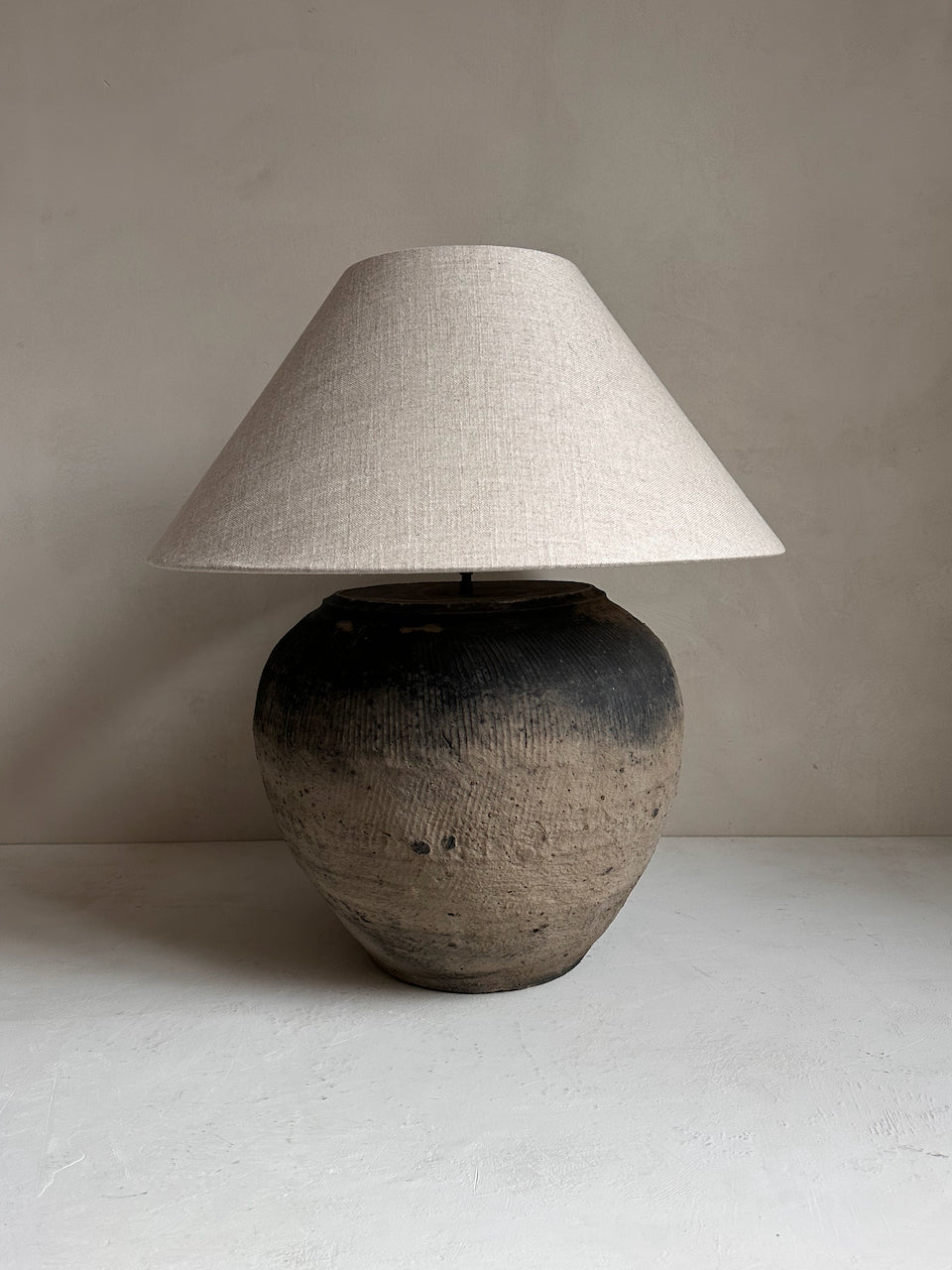 The Corner - Antique Lamp N° 270 - Lighting