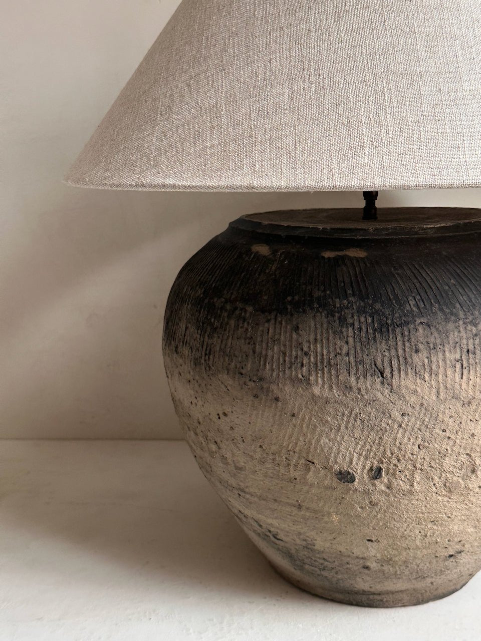 The Corner - Antique Lamp N° 270 - Lighting