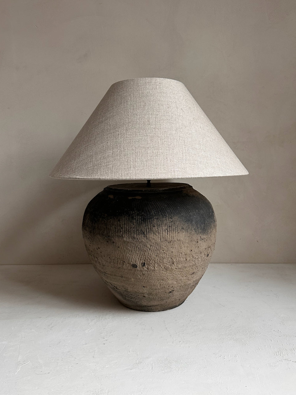 The Corner - Antique Lamp N° 270 - Lighting