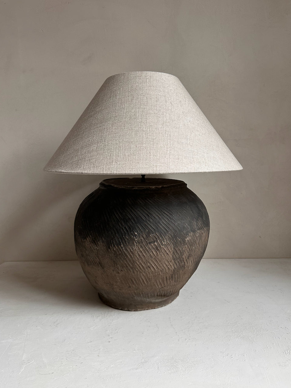 The Corner - Antique Lamp N° 271 - Lighting