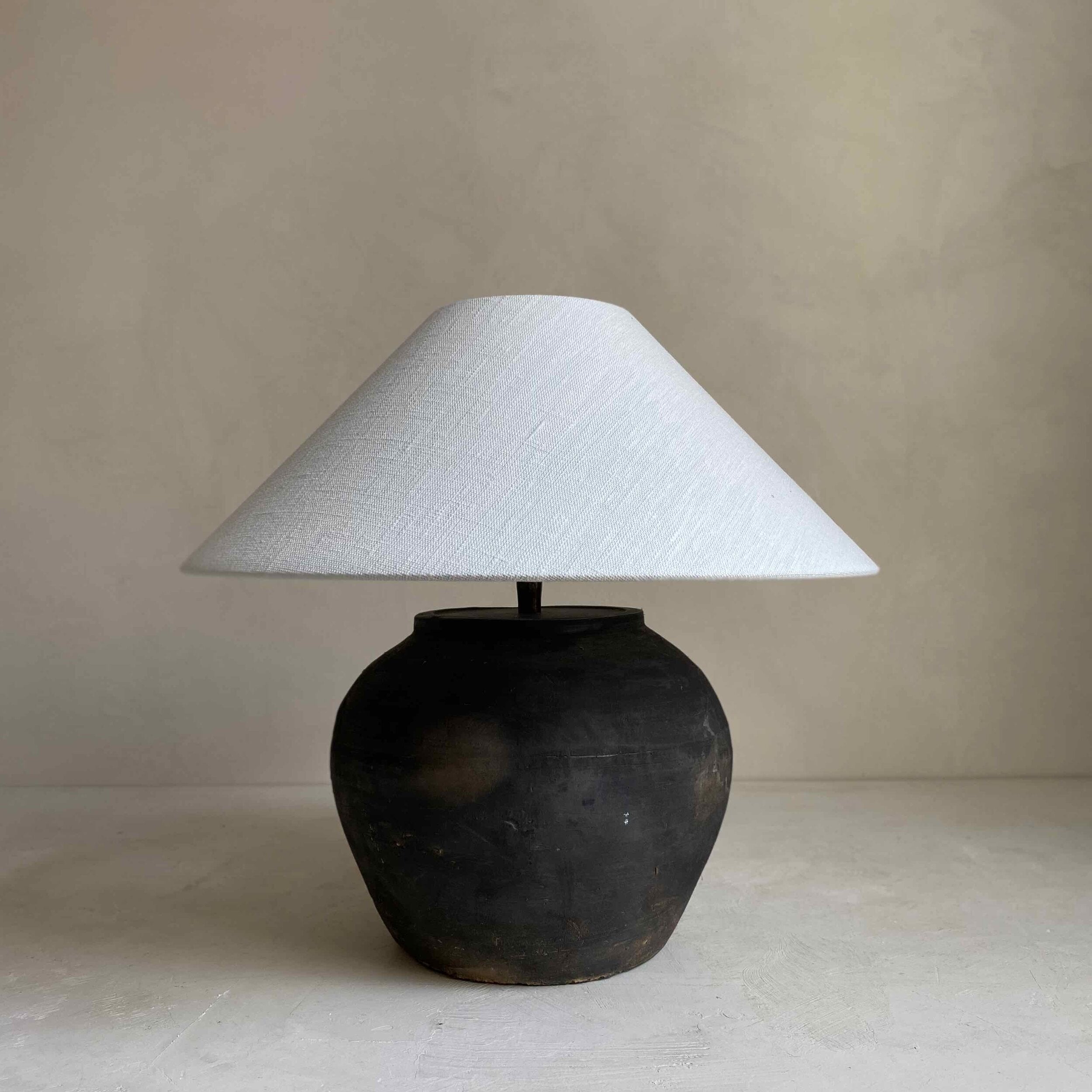 The Corner - Antique lamp N° 32 - Lighting