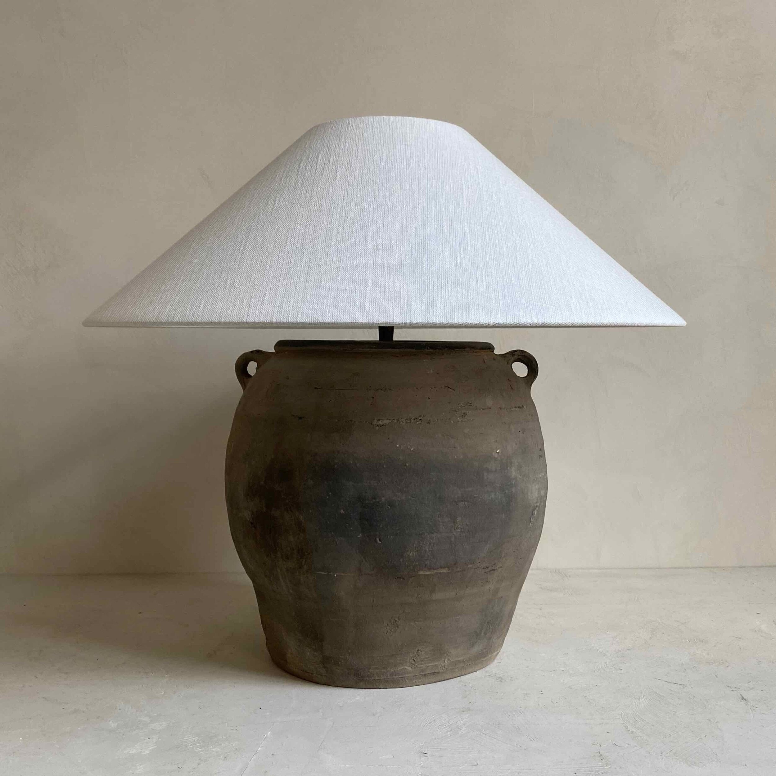 The Corner - Antique lamp N°39 - Lighting