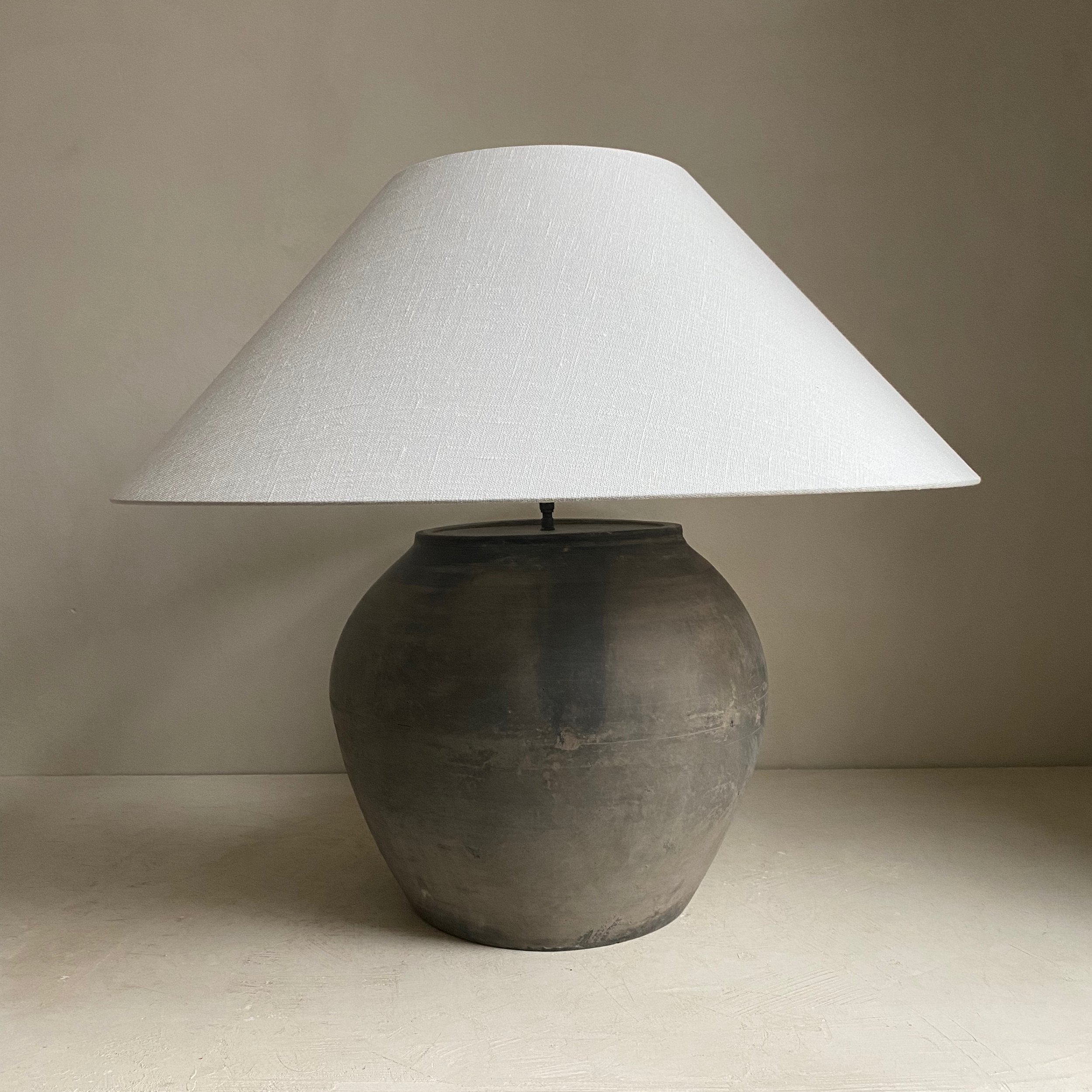 The Corner - Antique lamp No 104 - Lighting