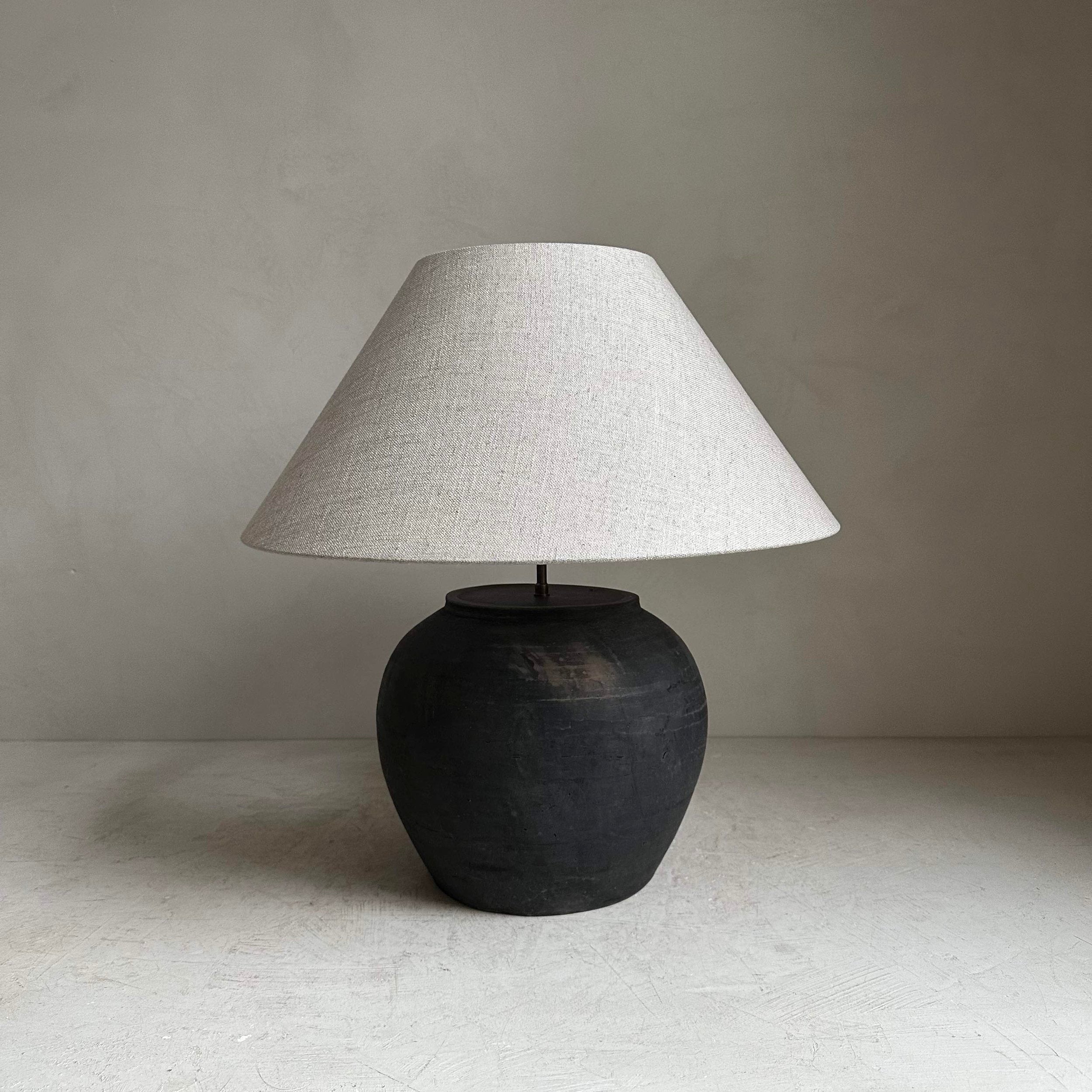 The Corner - Antique lamp No 108 - Lighting