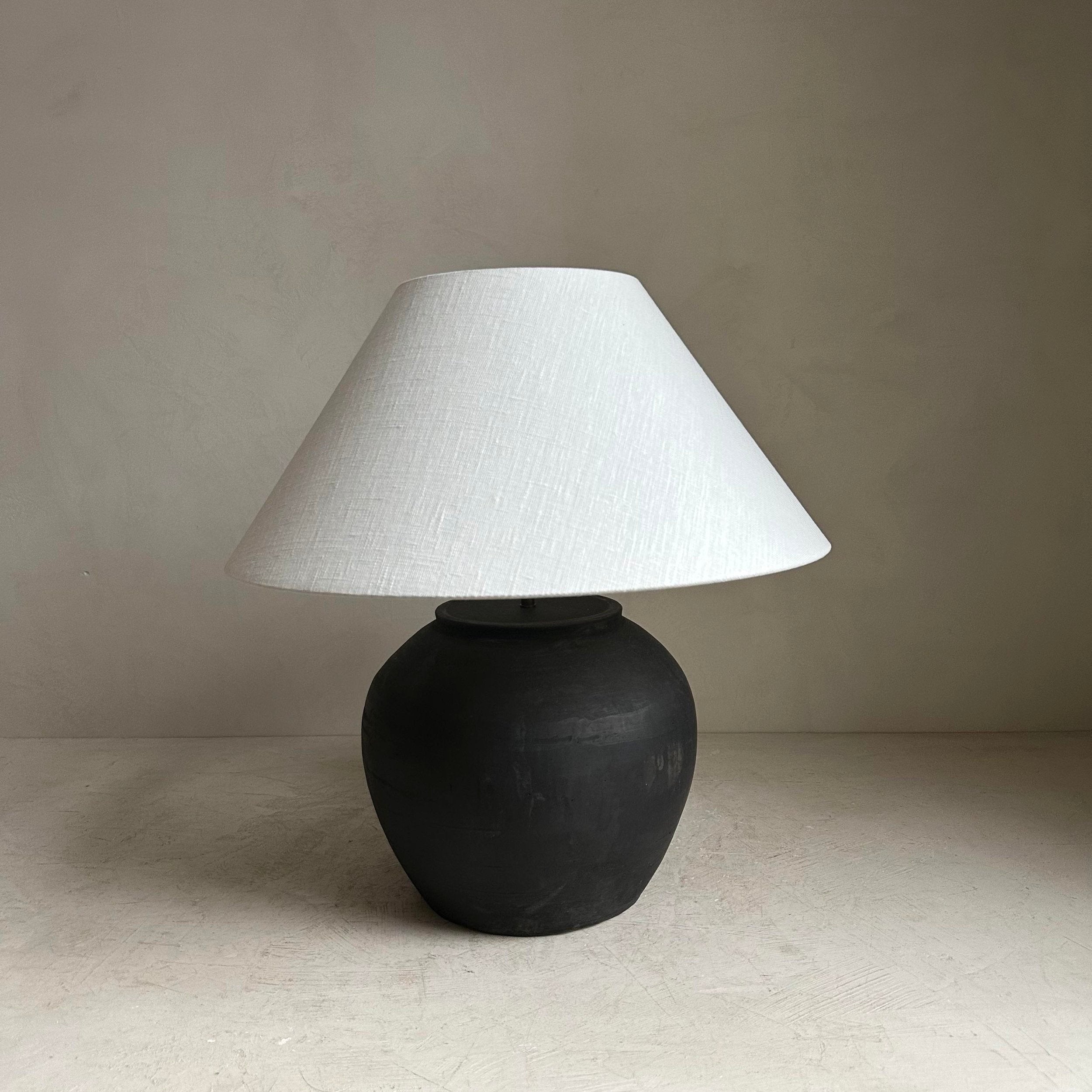The Corner - Antique lamp No 110 - Lighting