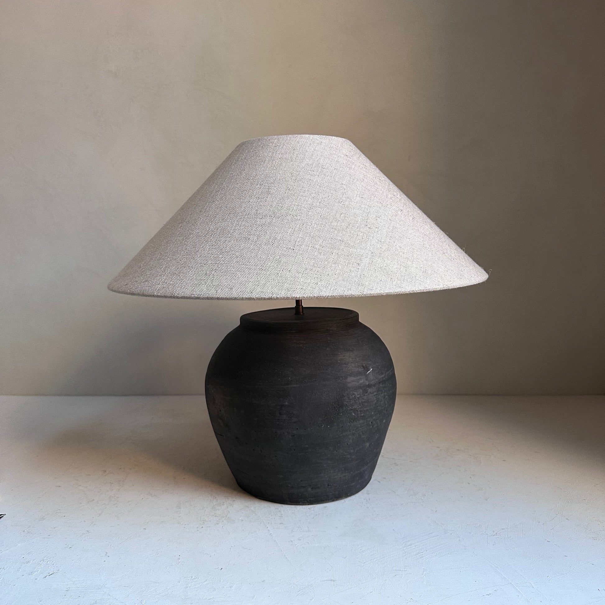The Corner - Antique lamp No 113 - Lighting