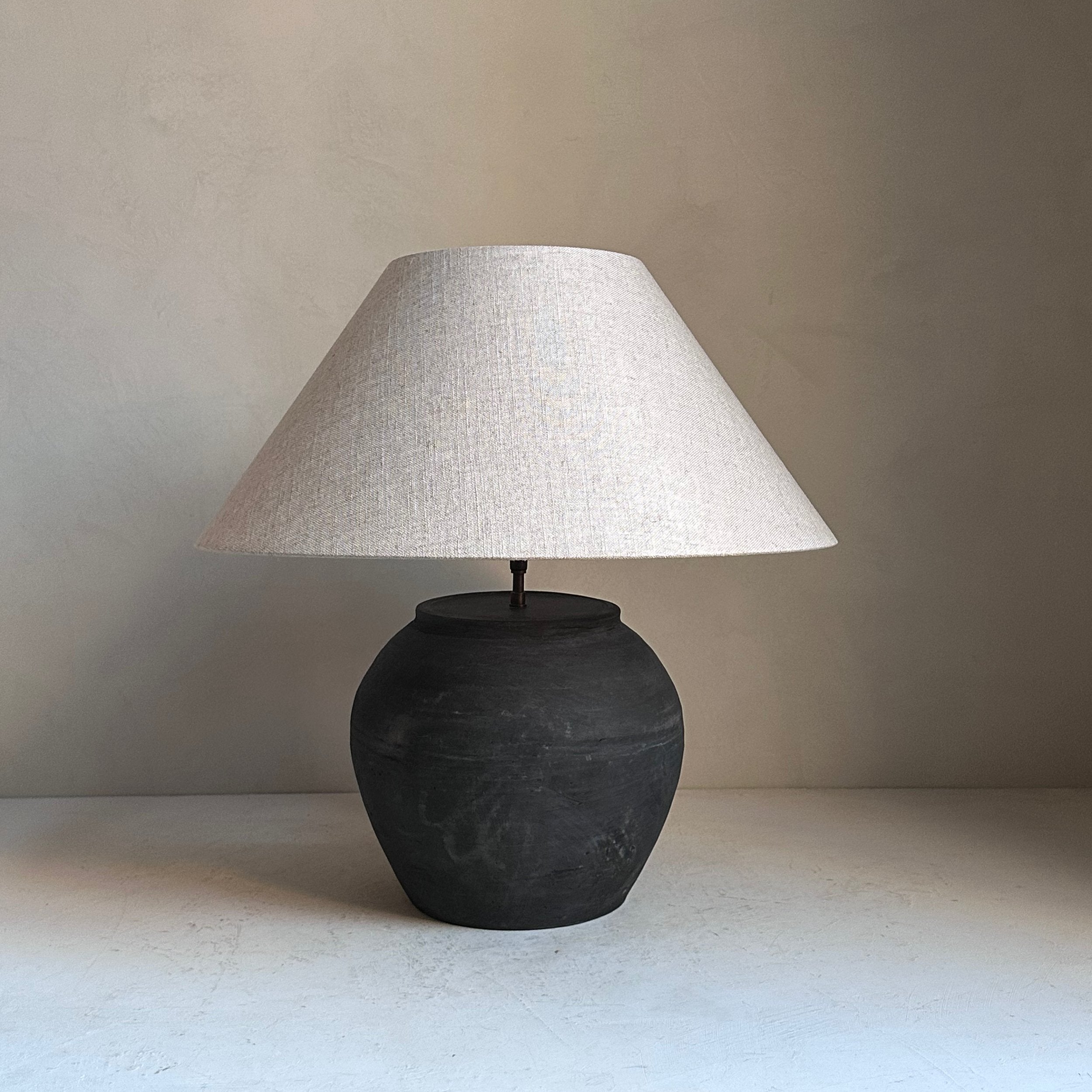 The Corner - Antique lamp No 114 - Lighting