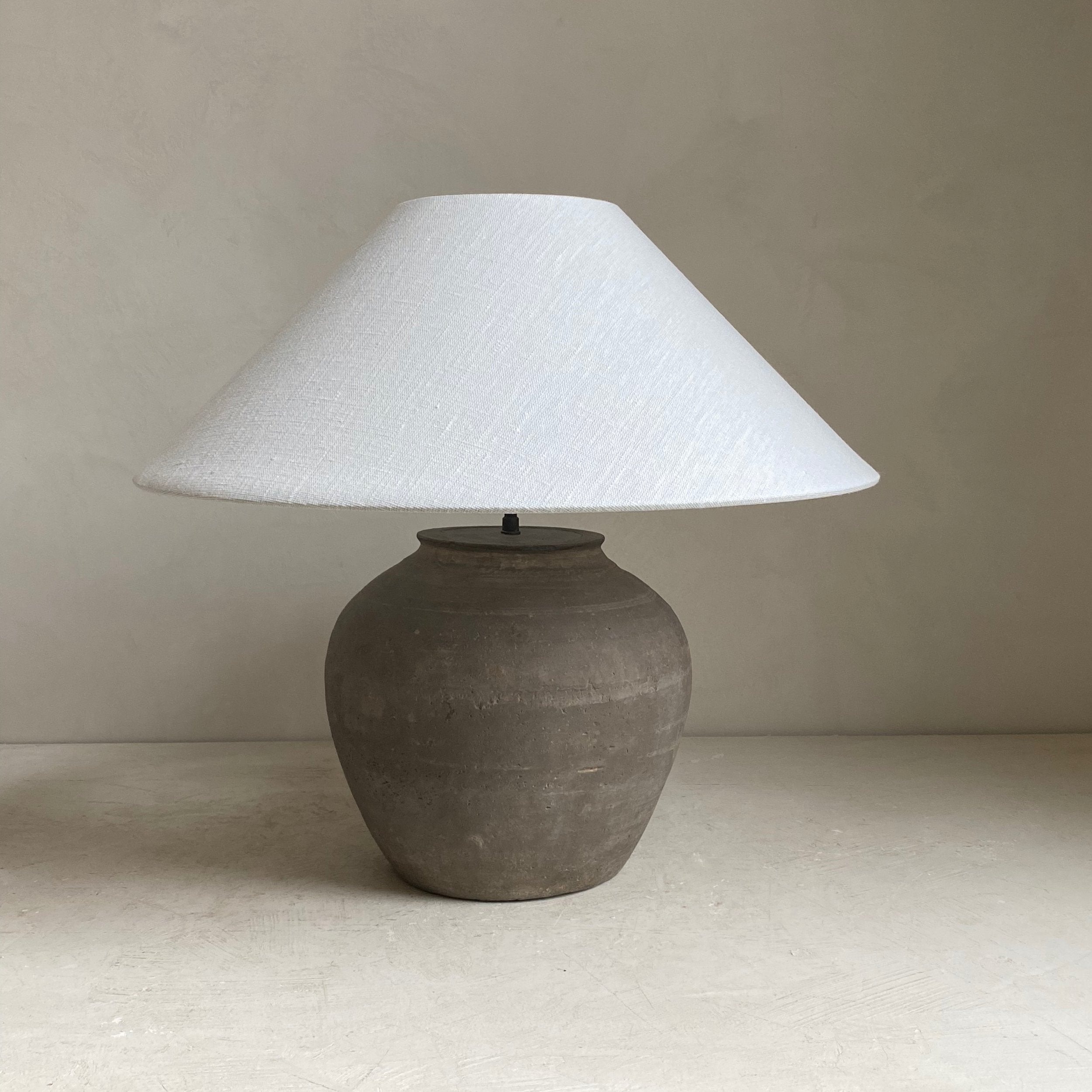 The Corner - Antique lamp No 92 - Lighting