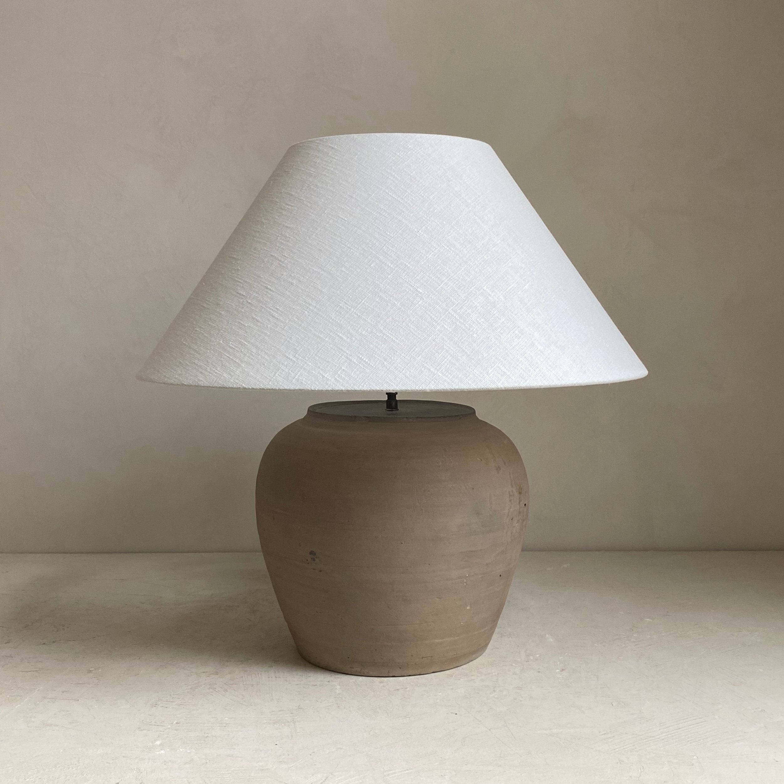 The Corner - Antique lamp No 95 - 
