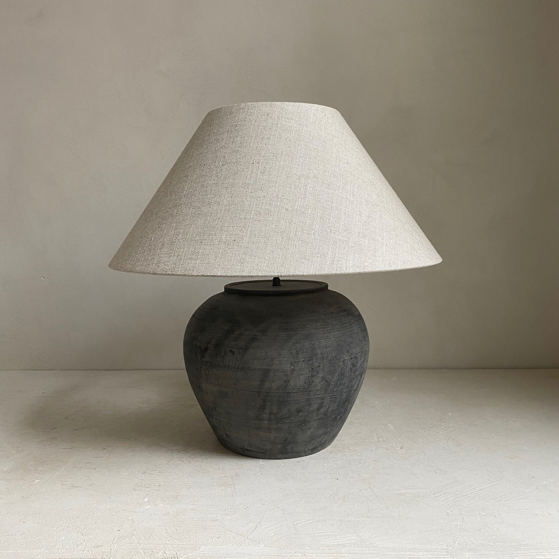 The Corner - Antique lamp No 98 - Lighting