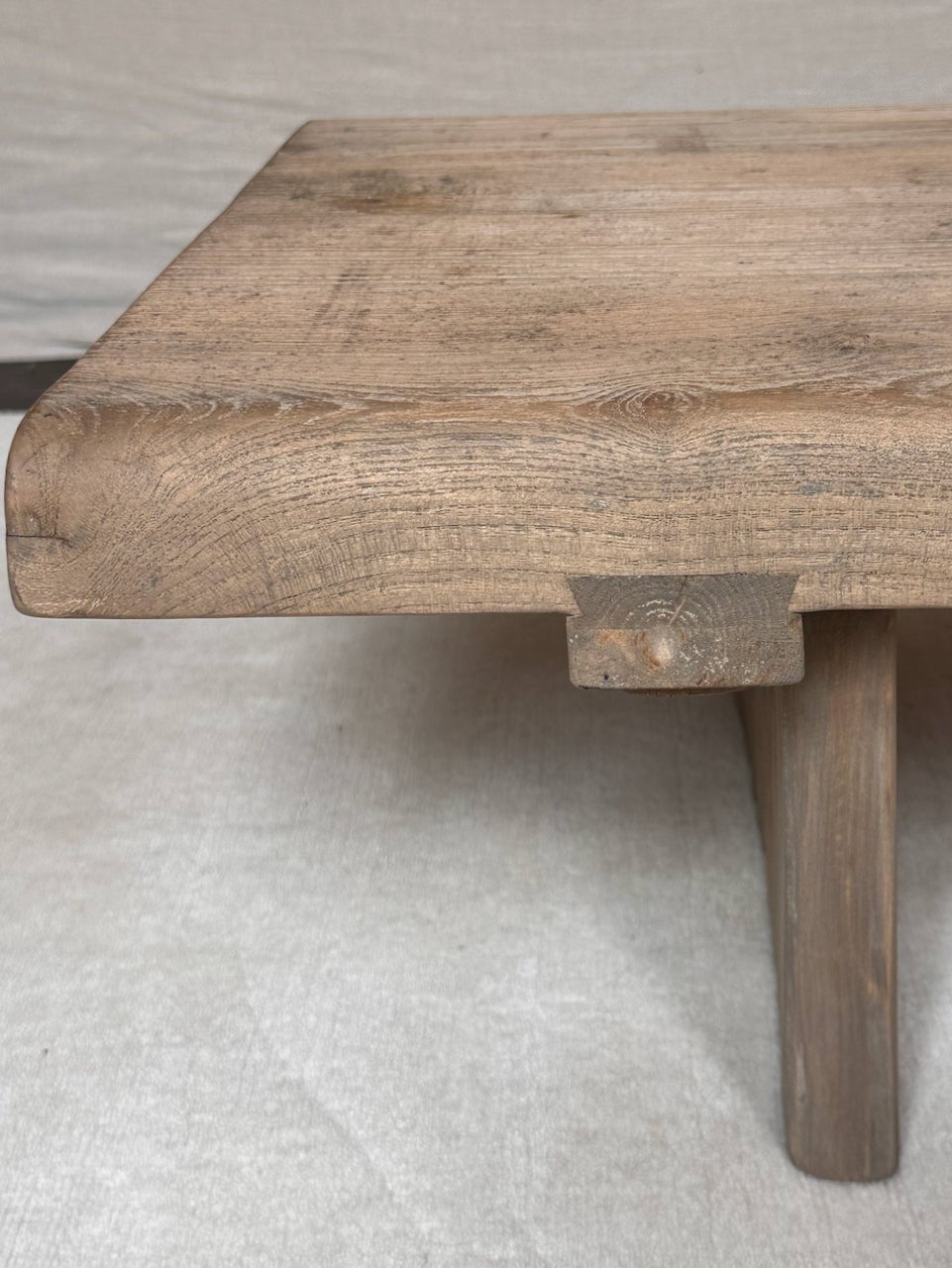 Antique oak coffee table N° 44 – The Corner
