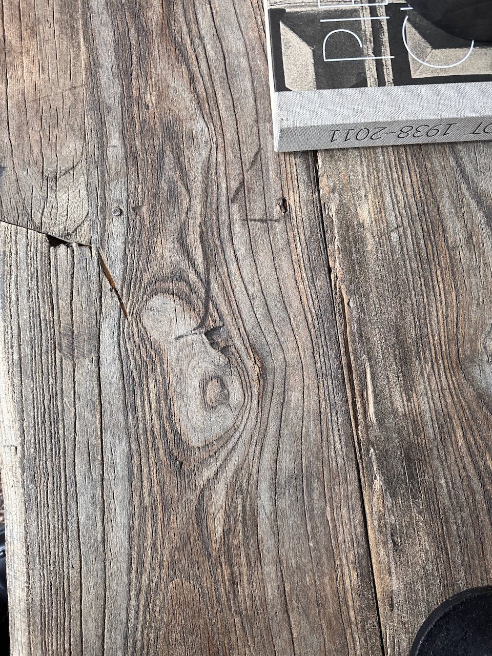 The Corner - Antique oak coffee table N° 49 - Coffee Tables & Consoles