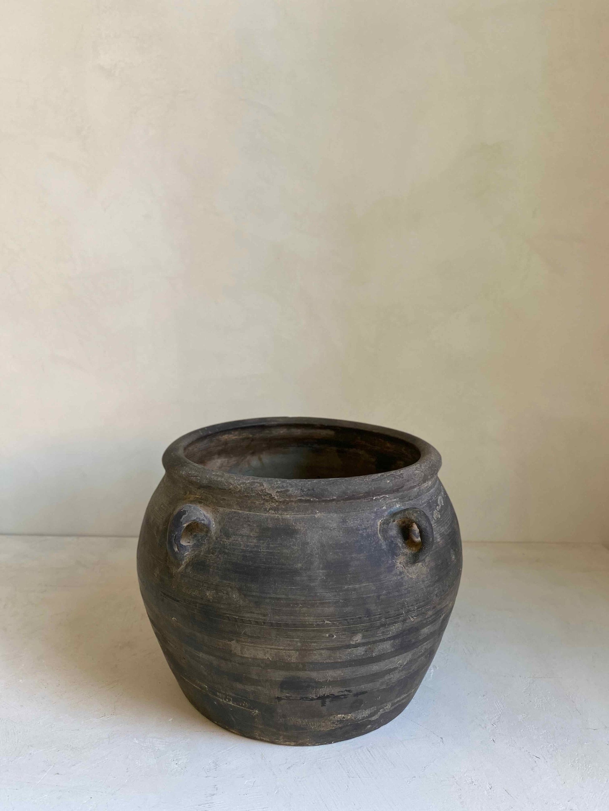 The Corner - Antique pot large with ears N°14 - 