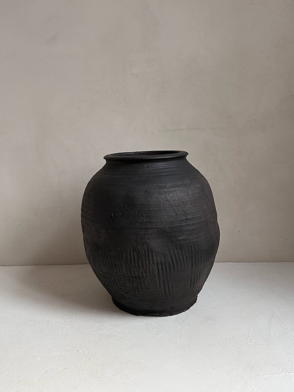 The Corner - Antique pot N° 250 - Pots & Vases