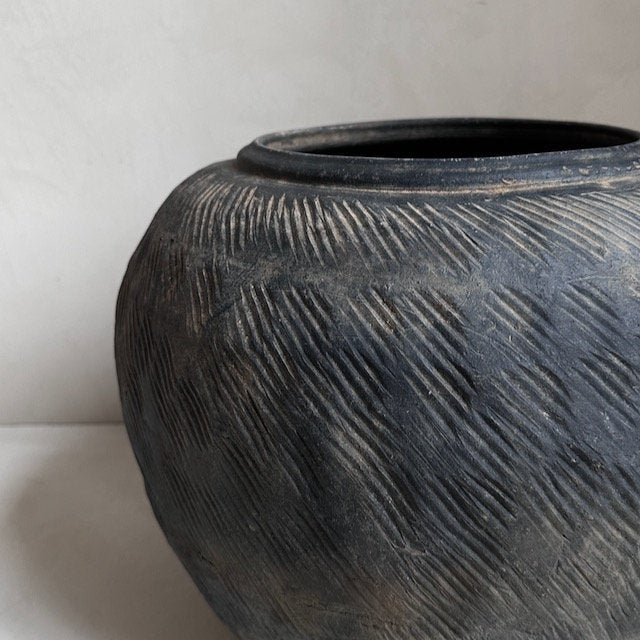 The Corner - Antique pot N° 124 - Pots & Vases