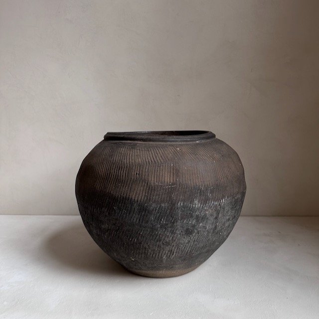 The Corner - Antique pot N° 125 - Pots & Vases