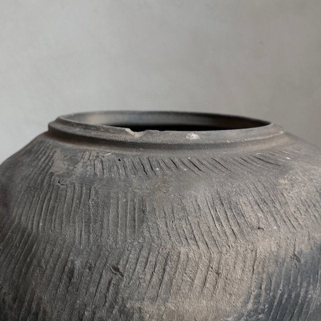 The Corner - Antique pot N° 126 - Pots & Vases