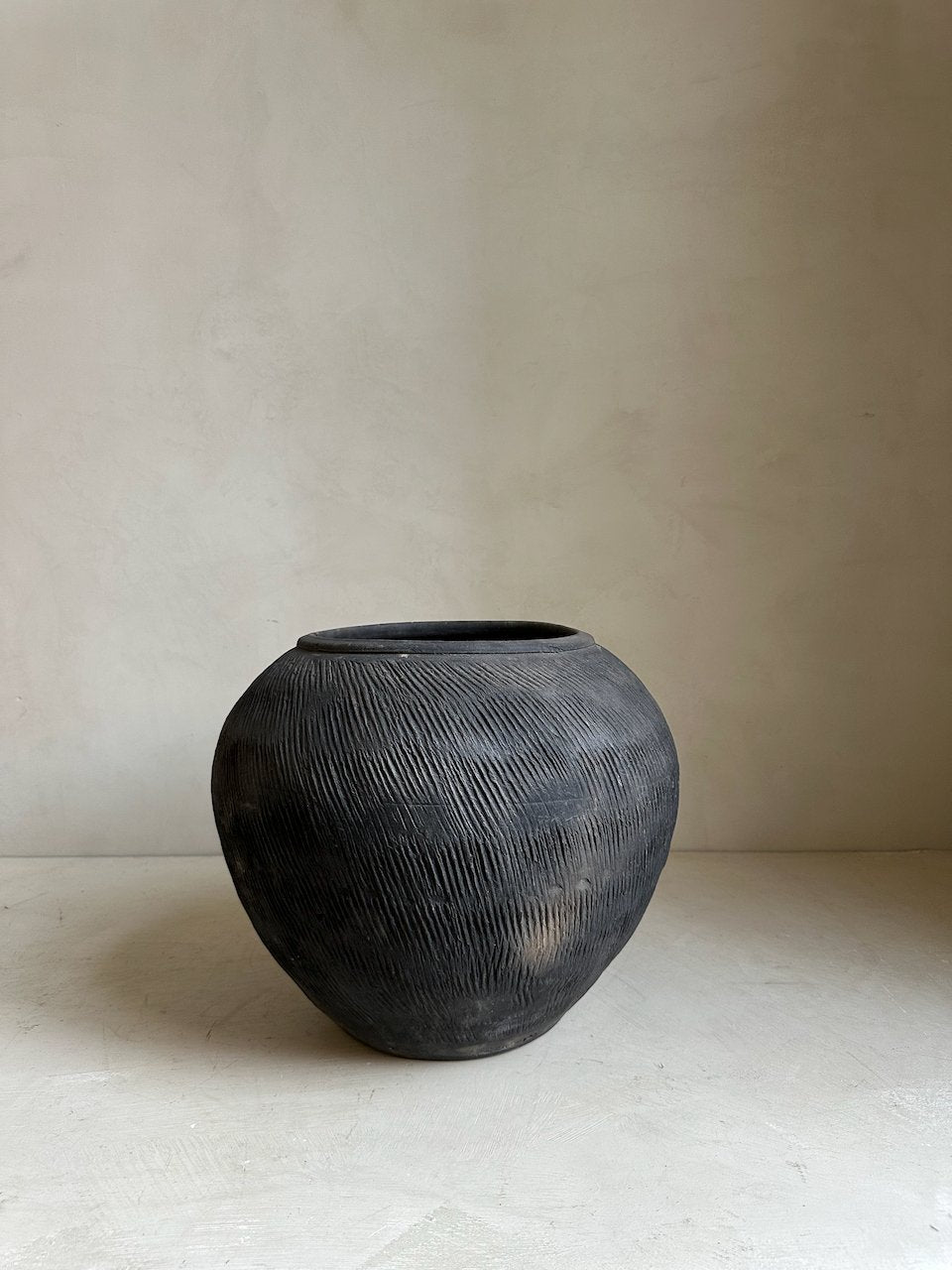 The Corner - Antique pot N° 197 - Pots & Vases