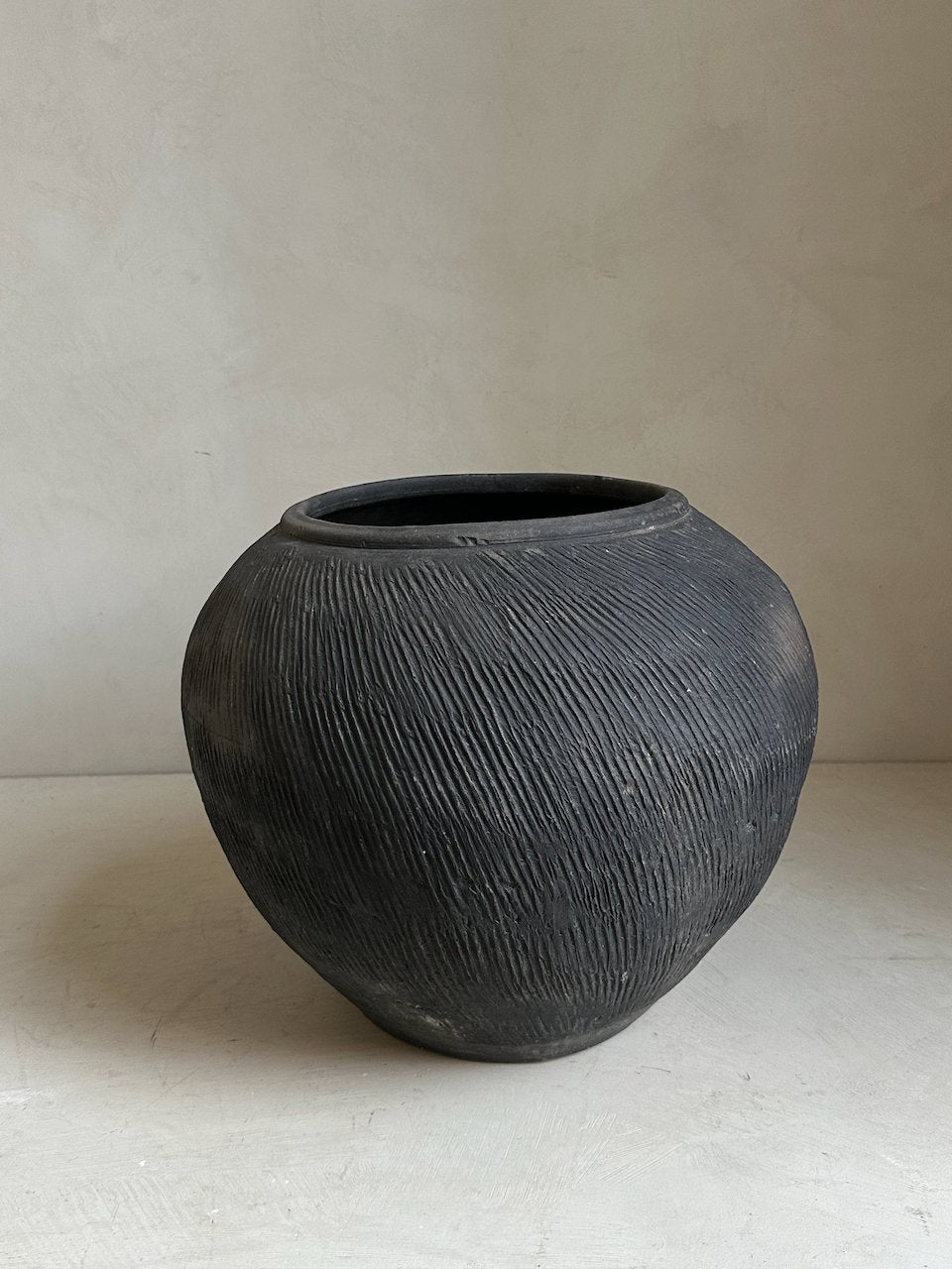 The Corner - Antique pot N° 197 - Pots & Vases