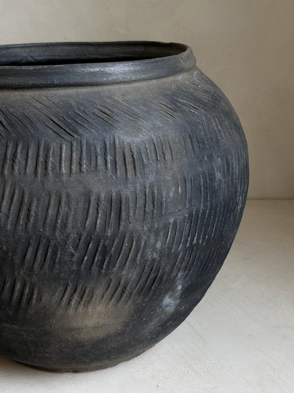 The Corner - Antique pot N° 198 - Pots & Vases