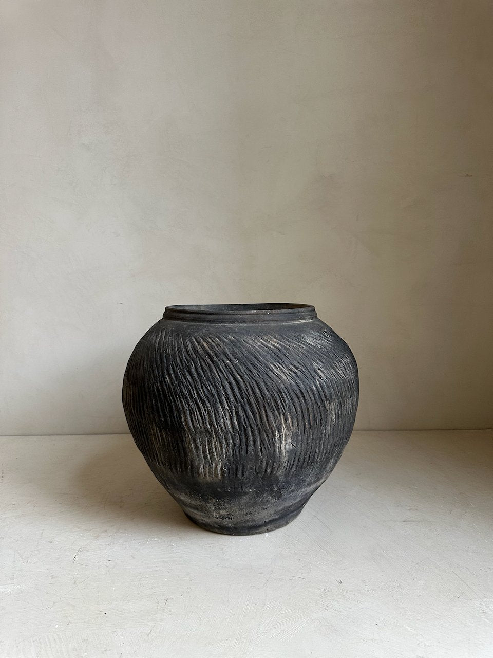 The Corner - Antique pot N° 200 - Pots & Vases