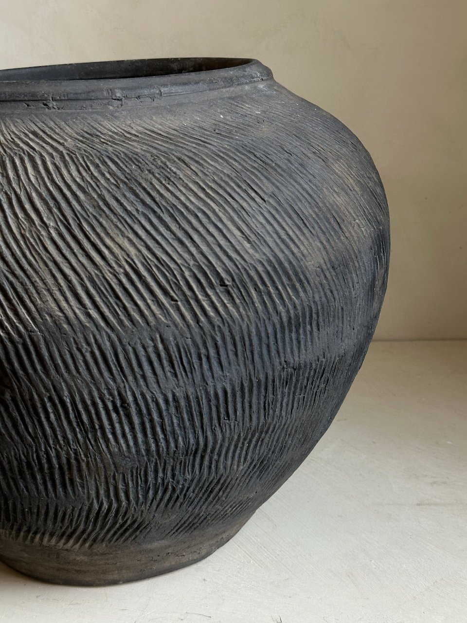 The Corner - Antique pot N° 201 - Pots & Vases