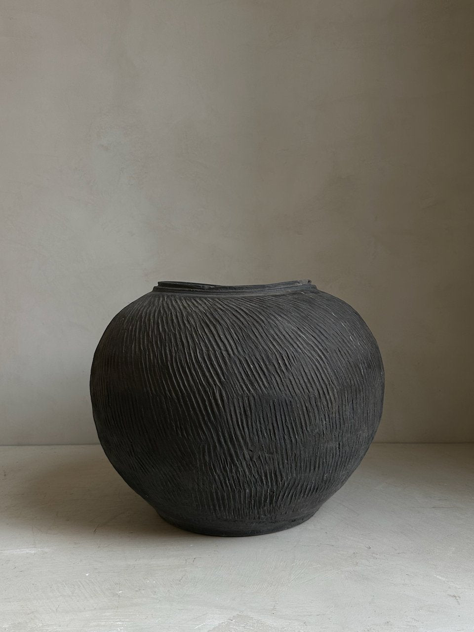 The Corner - Antique pot N° 202 - Pots & Vases