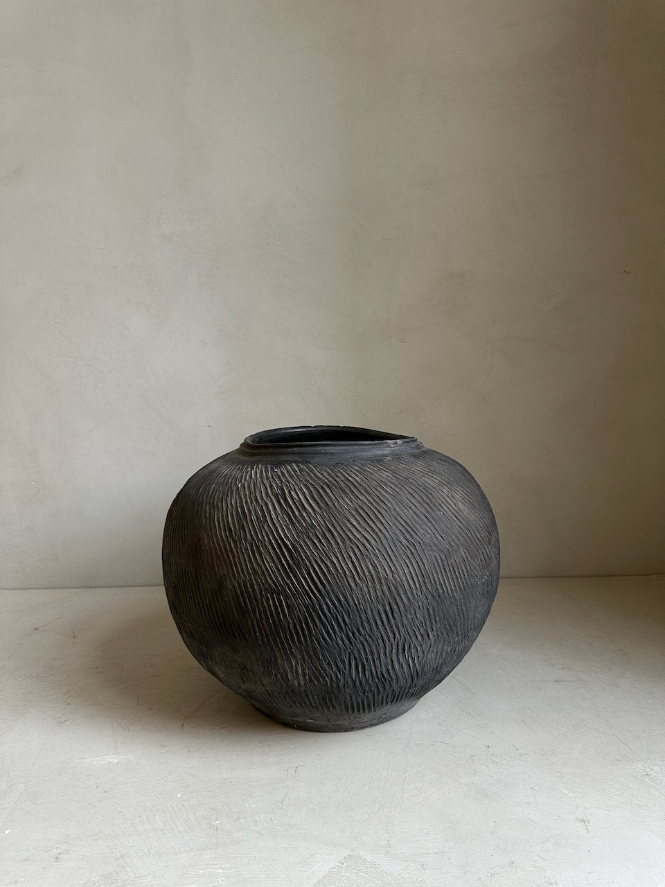 The Corner - Antique pot N° 202 - Pots & Vases