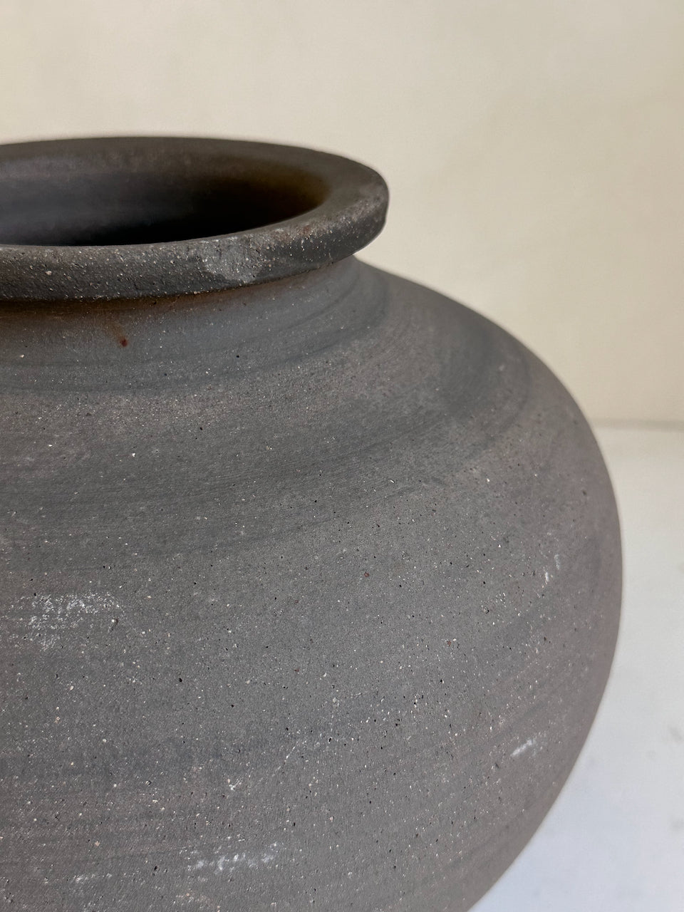 The Corner - Antique pot N° 203 - Pots & Vases