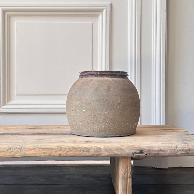 The Corner - Antique pot N°159 - 