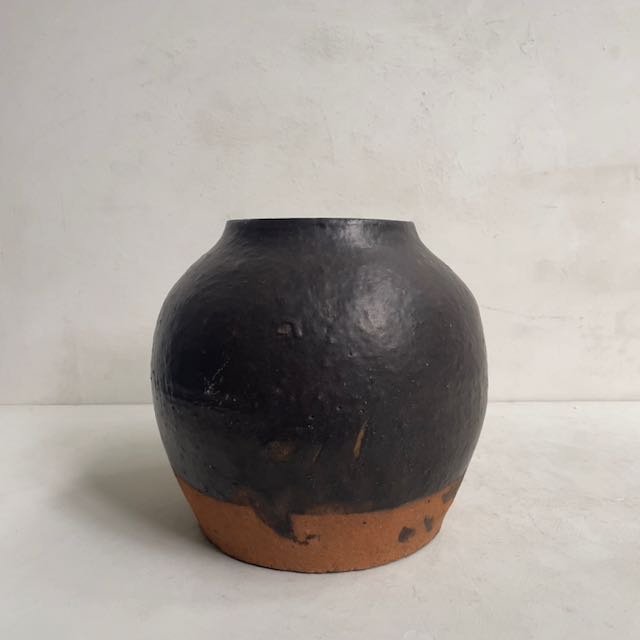 The Corner - Antique pot No 151 - Pots & Vases