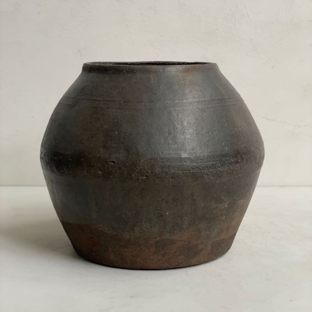 The Corner - Antique pot No 152 - Pots & Vases