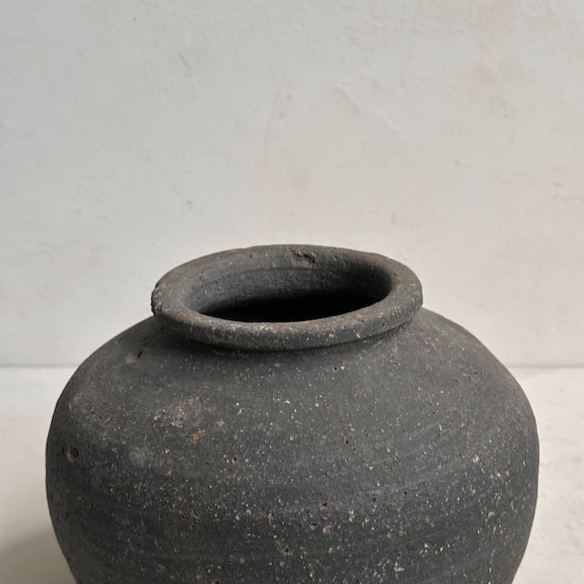 The Corner - Antique pot No 173 - Pots & Vases