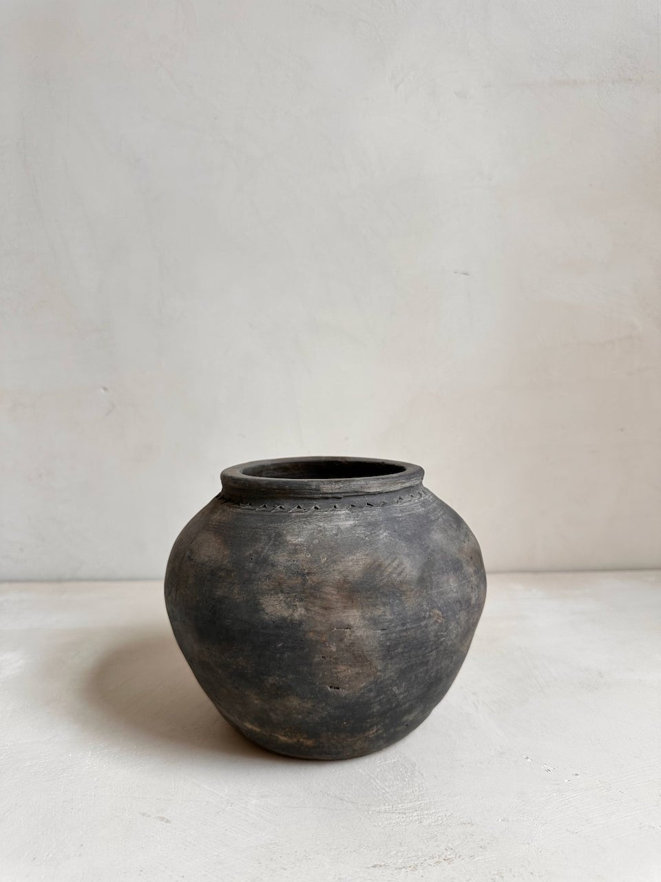 The Corner - Antique pot No 215 - Pots & Vases