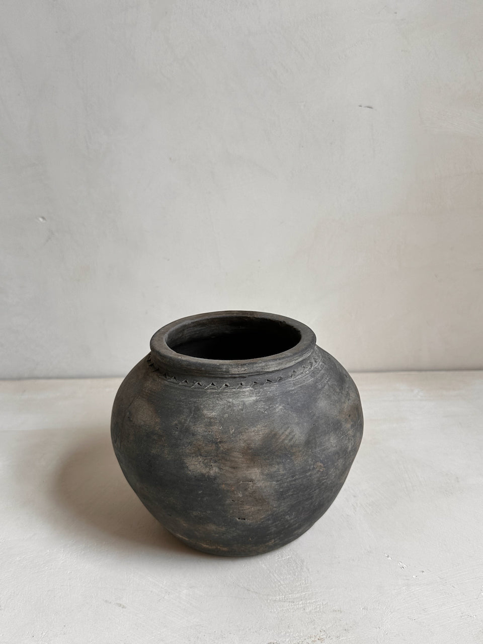 The Corner - Antique pot No 215 - Pots & Vases