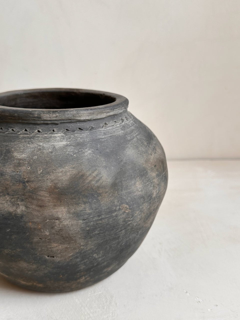 The Corner - Antique pot No 215 - Pots & Vases