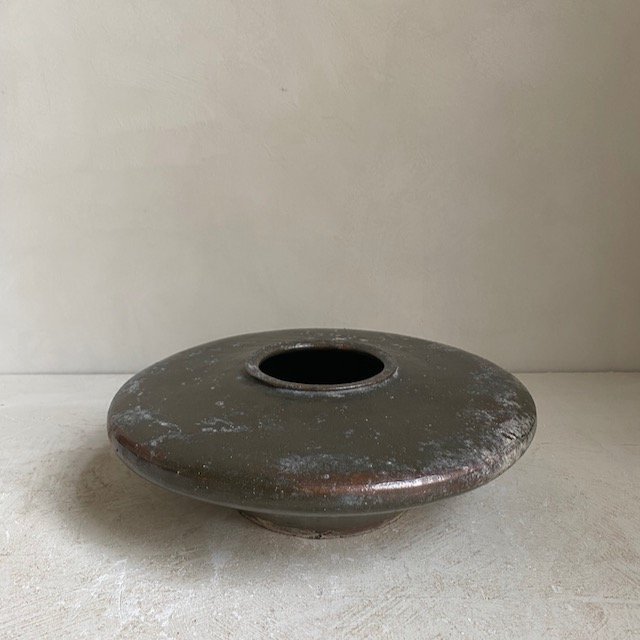 The Corner - Antique pot No 79 - 