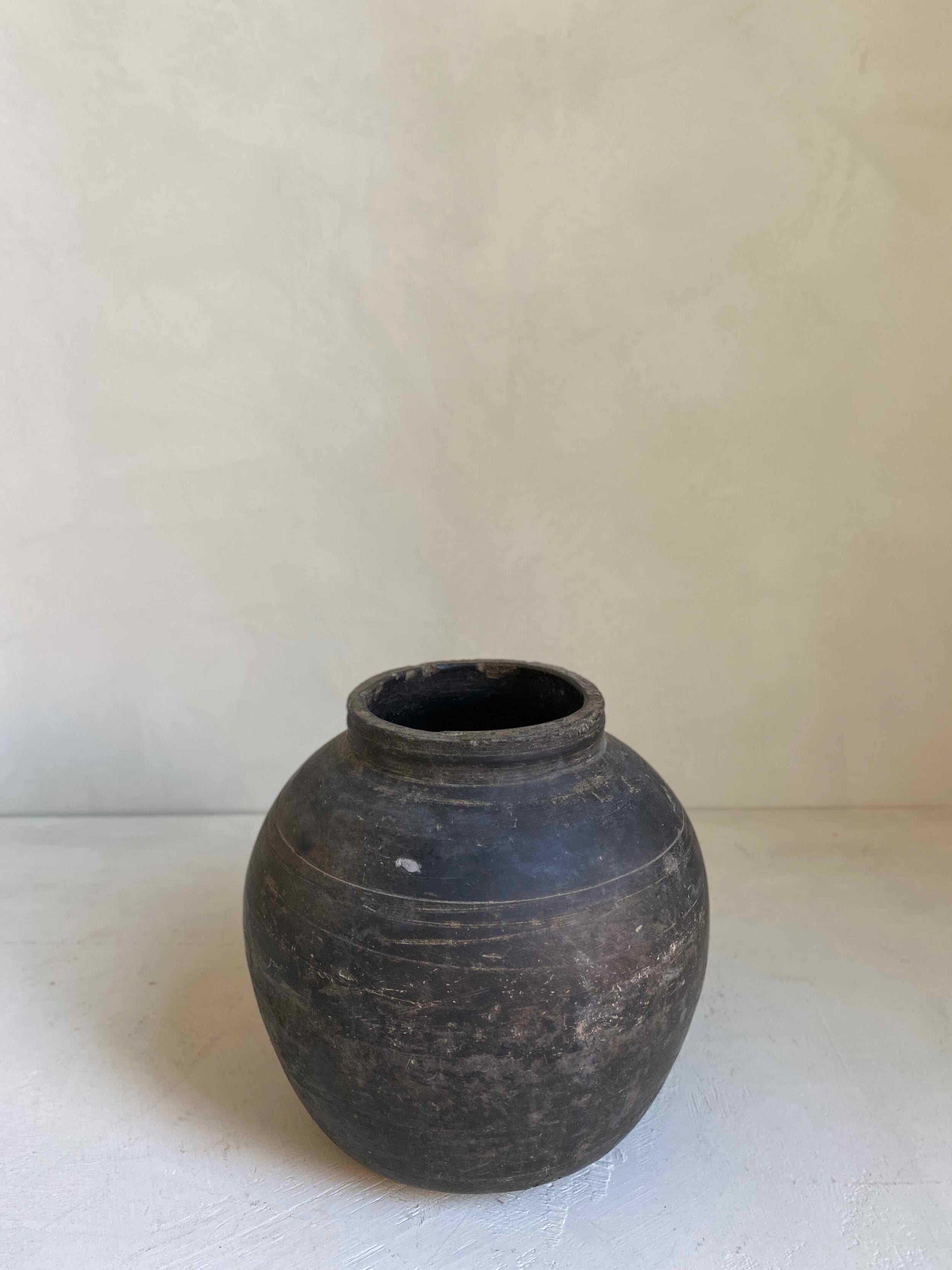 The Corner - Antique pot small N°19 - 